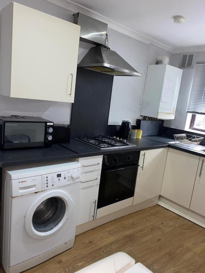 Dodi Aparts London, Near Stratford Close To Tube Station Londen
